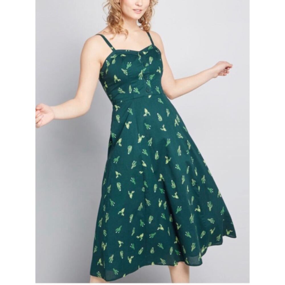Modcloth Interest Achieved Green Cactus Print A line Midi Dress Tank Women's S